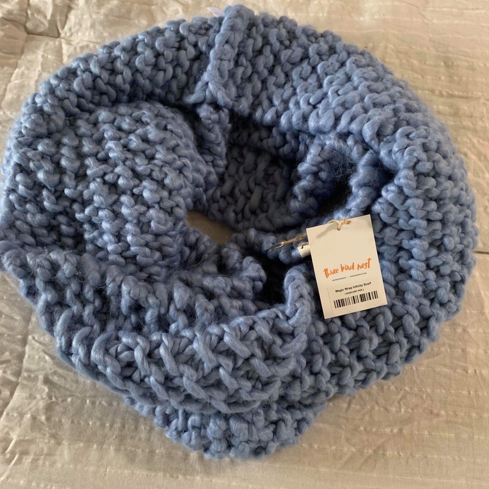 Three Bird Nest scarf
